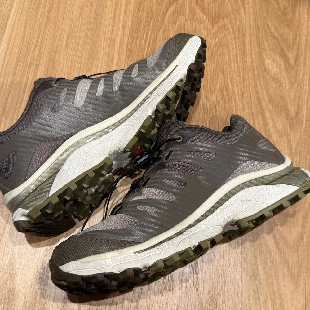 Salomon unisex Athletic Shoes - Gray and Olive - Picture 5 of 5